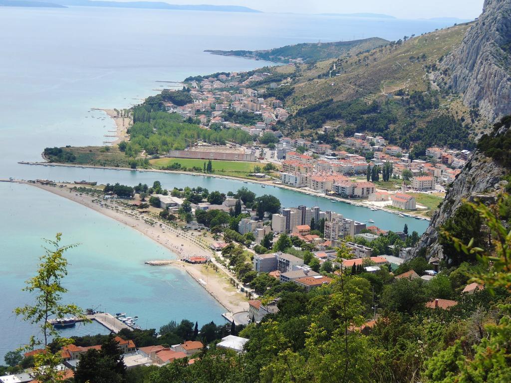 Villa Maristika Omiš Buitenkant foto